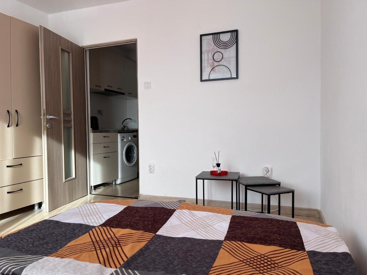 Apartmán Apart Uta 2 Arad Exteriér fotografie