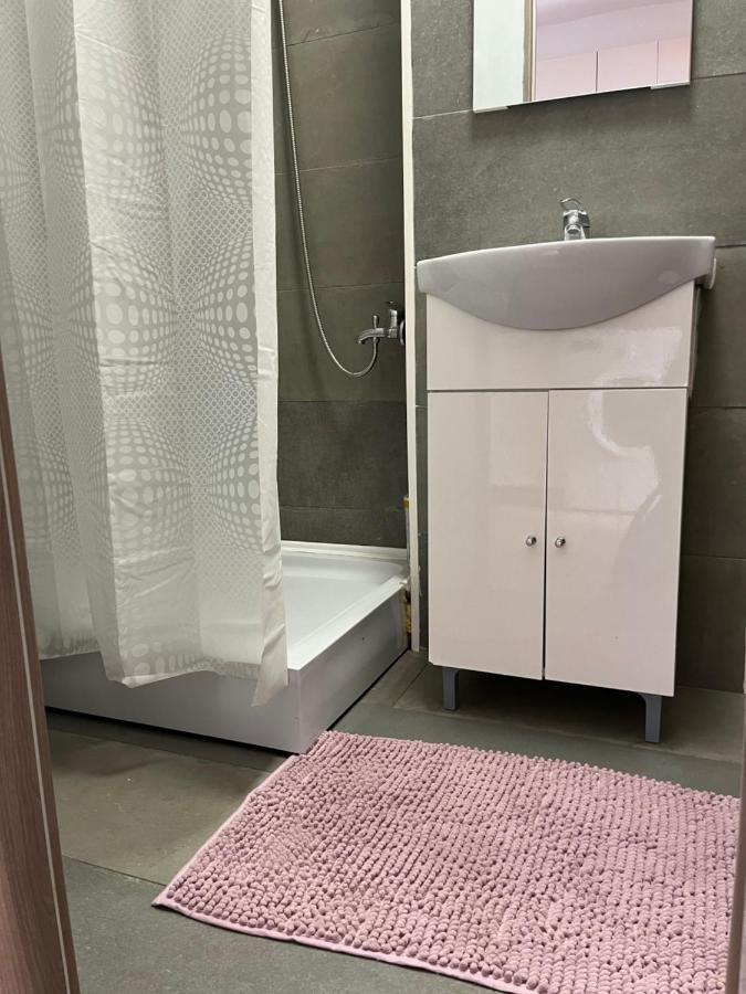 Apartmán Apart Uta 2 Arad Exteriér fotografie